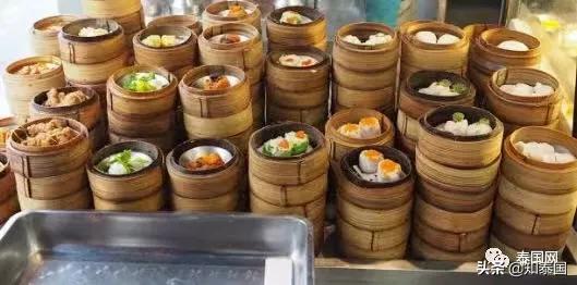 网店美女转行卖彩票，月入2万铢养全家，泰国经济真的不景气？