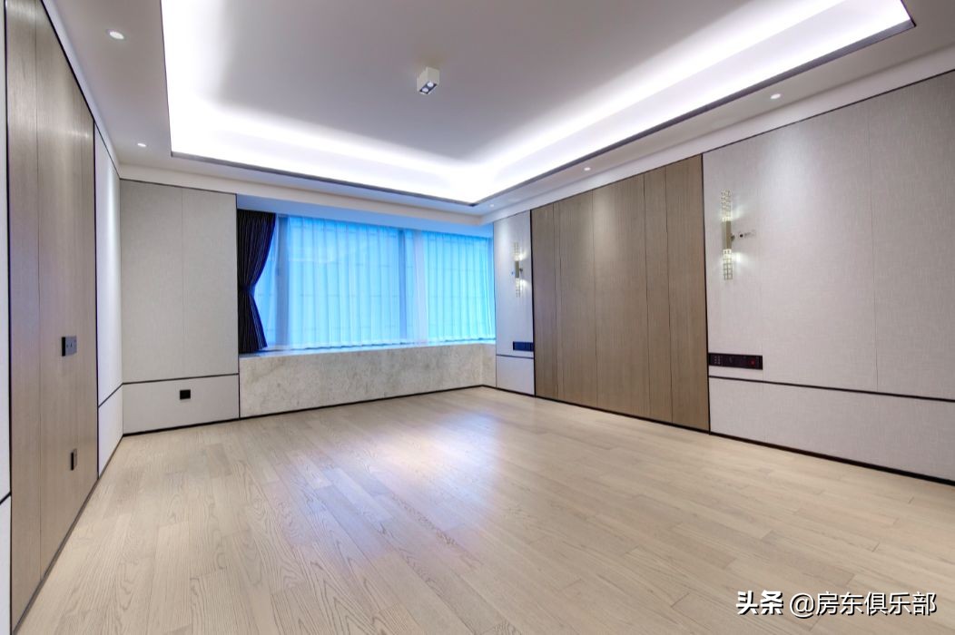 北龙湖一个多亿的豪宅,北龙湖豪宅一楼带院