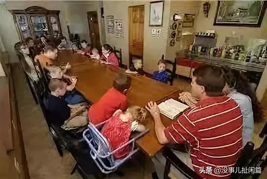 美国夫妻可以生几个孩子,美国夫妇生了十九胞胎