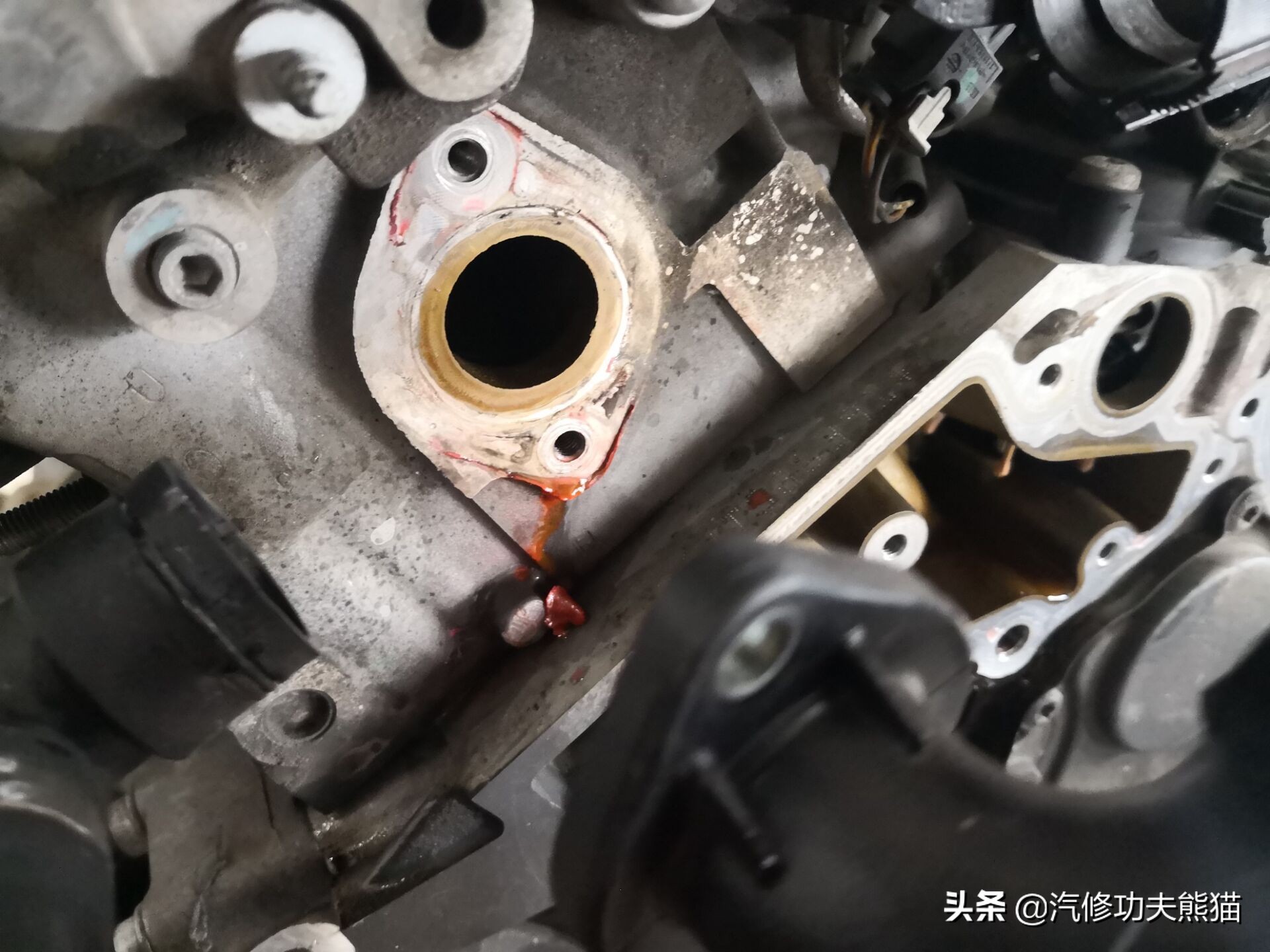 大众途锐急加速发动机故障灯点亮,大众新款途锐车子烧机油