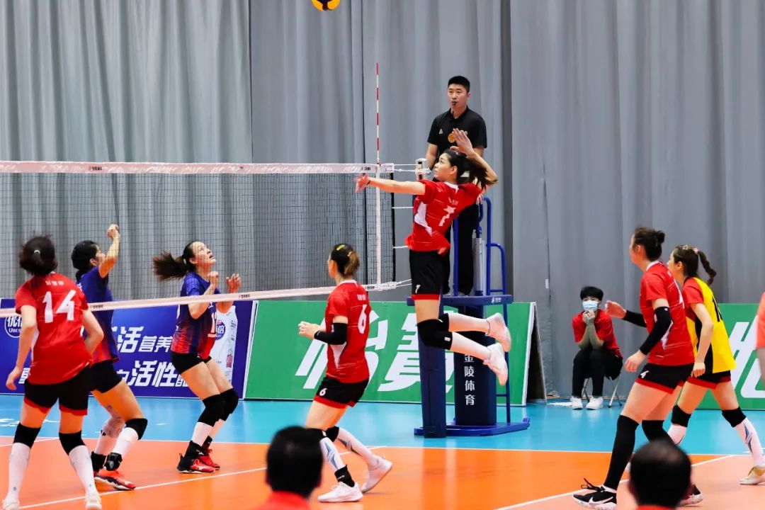 女排全锦赛第三日赛程：辽宁和天津力争小组头名，福建有望三连胜