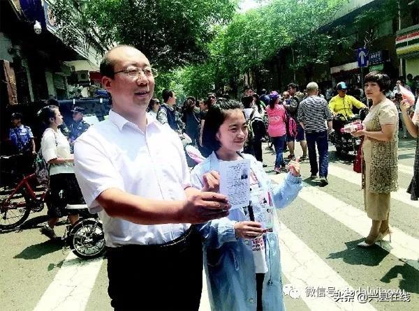 史上最牛高考生参加多次高考,最牛高考生4次高考3次北大清华