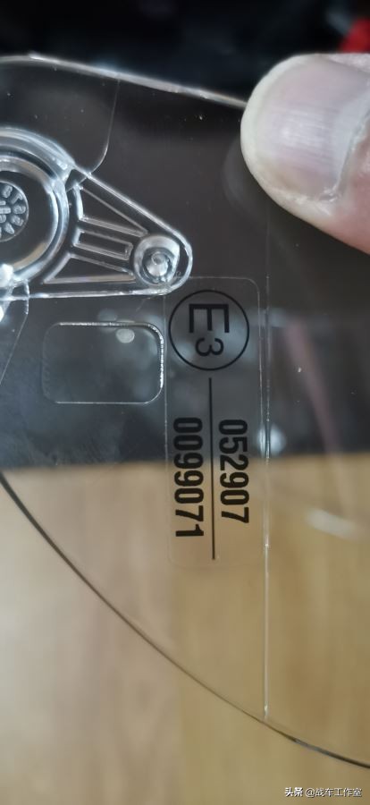 百元级头盔测评,风噪低的千元头盔