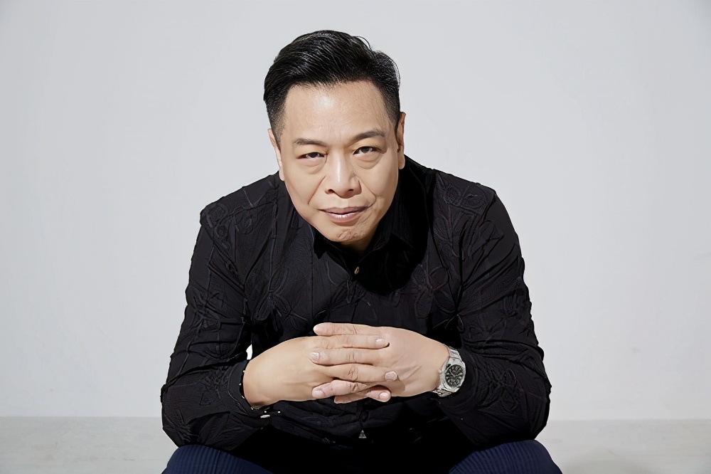 周星驰电影里的美女杀手,周星驰其实我的真实身份是杀手