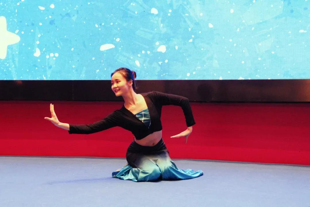 甯稿窞榧庢鍖婚櫌浜у濂楅,榧庢濡囧┐