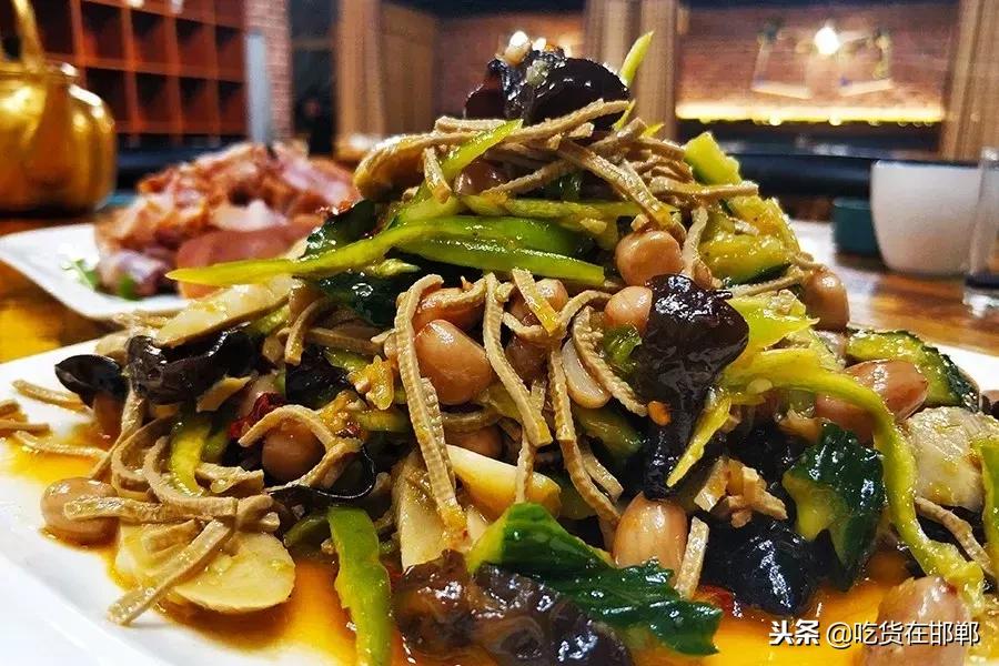 工业风和现代风设计餐饮,工业风和复古融合的餐厅