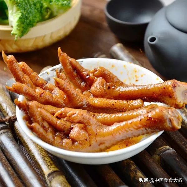 几款红爆小吃街的特色凤爪，赶紧学起来给餐馆添道小菜吧！