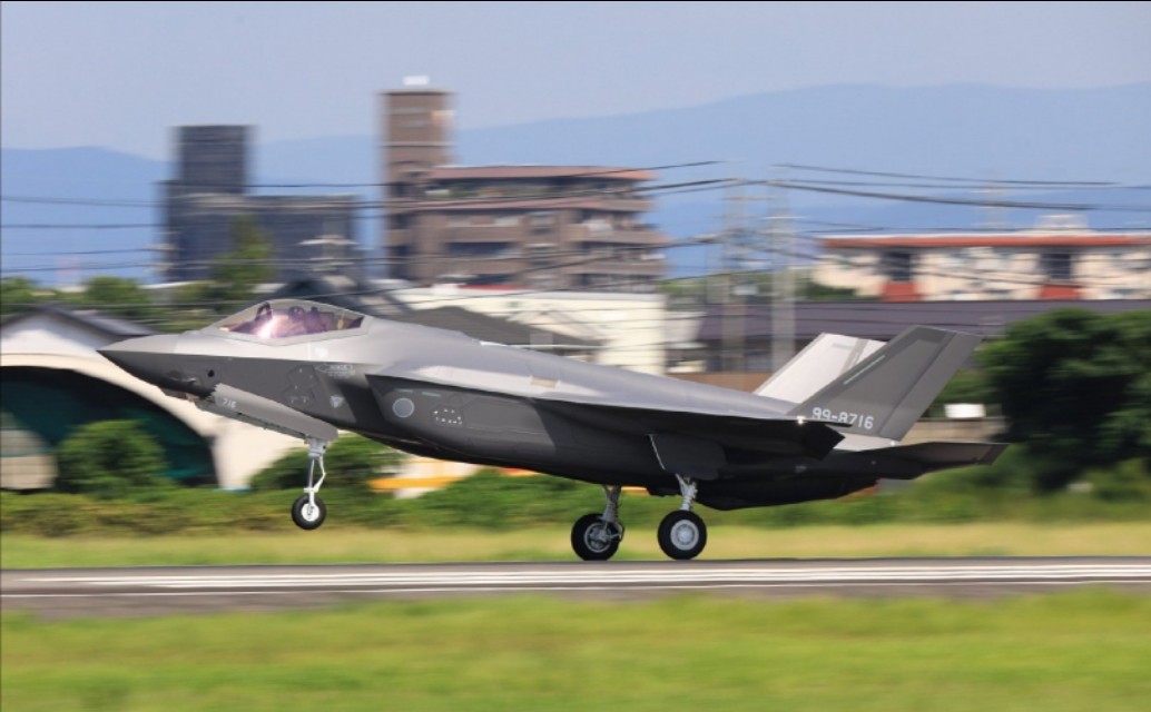 日本现在装备的f15,日本f35服役多少架了