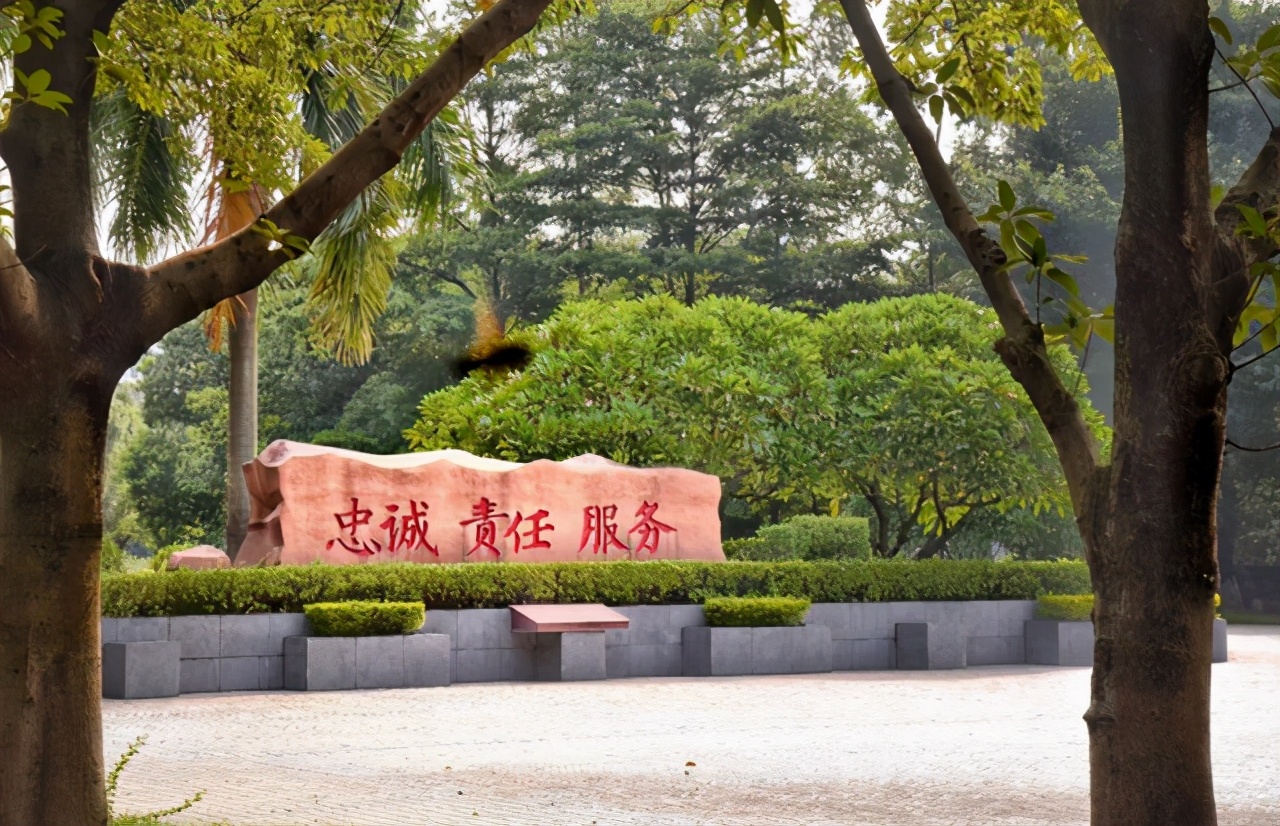 广东能考公务员的专科院校,适合考公务员的广东民办本科学校