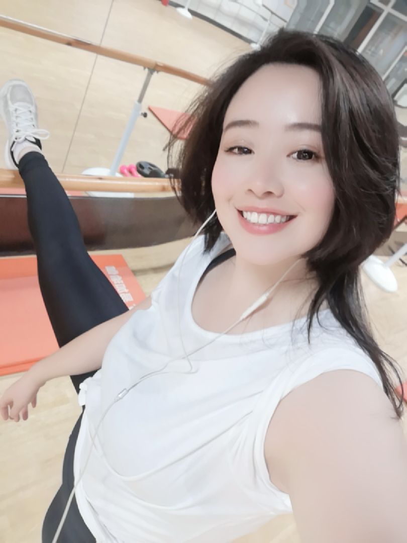 17050kg女生如何练马甲线,瘦子如何练出马甲线