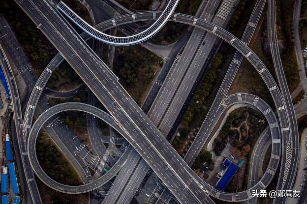 世界疫情中的照片,世界各地战疫照片