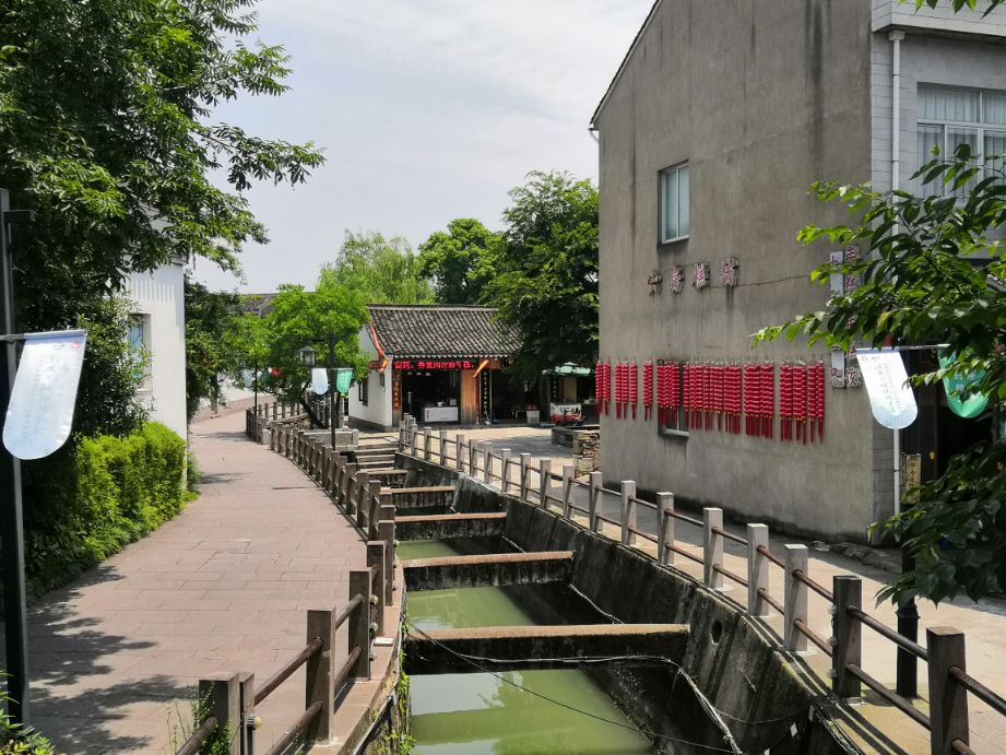 中国历史文化名镇,鸣鹤古镇历史名人