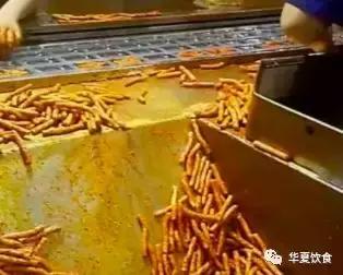 卫龙辣条算不算三无食品,以前五毛的卫龙辣条干净吗