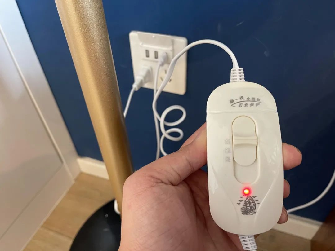 电热毯与水暖毯哪个更好,告别寒冷冬季必备电热毯