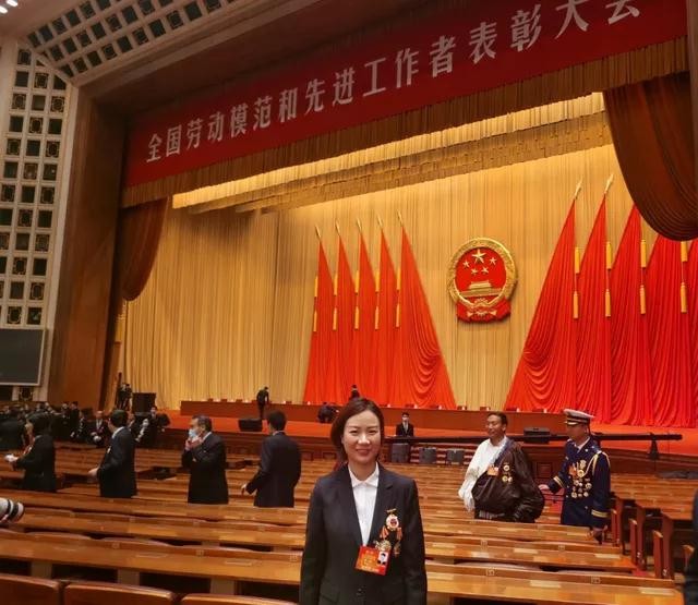 石油工人劳模故事,石油工人劳模