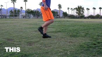 凌空抽射怎么练,弧线射门训练方法和技巧