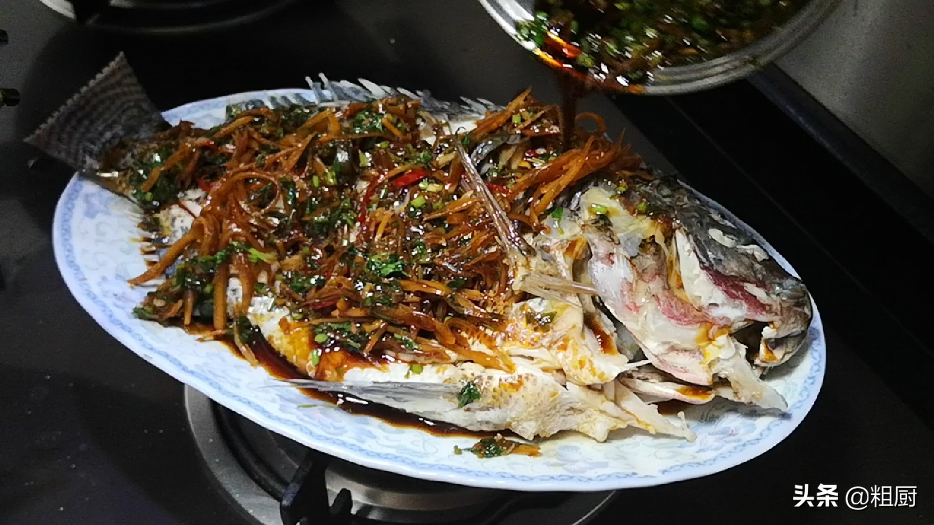 没有油的水煮鱼你吃过吗,不辣的水煮鱼好吃视频