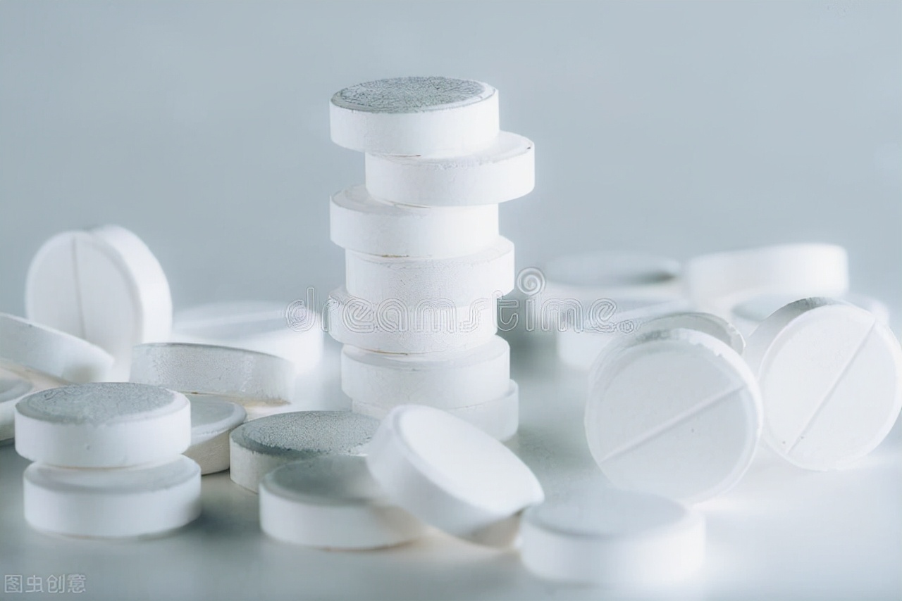 吃左甲状腺素钠有什么禁忌吗,正常人吃左甲状腺素钠有什么危害