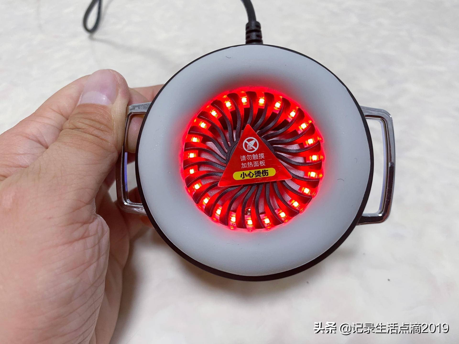 90后养生保健必备艾灸,90后最好的养生馆