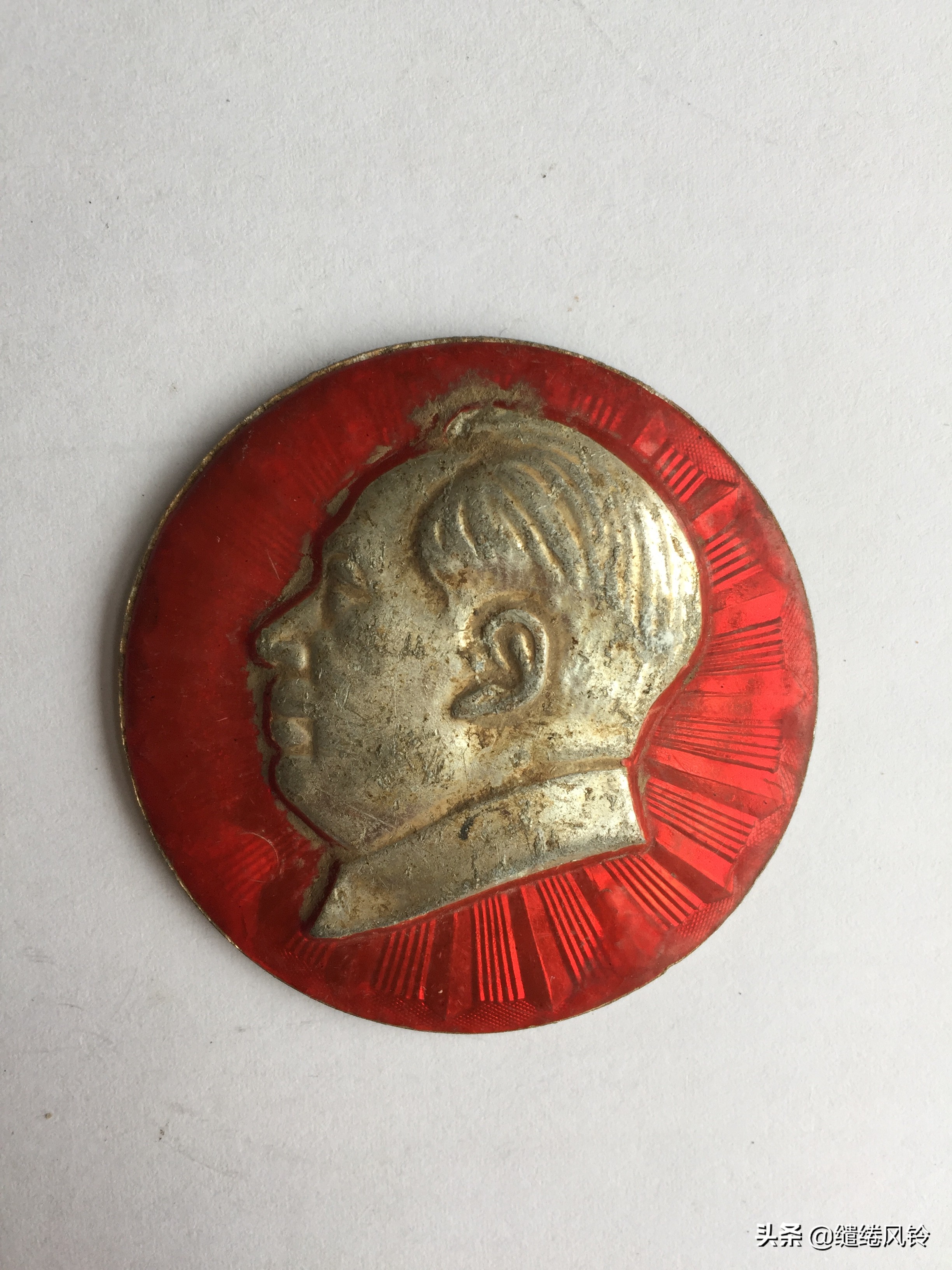 《毛主席诗词》:一本极其珍贵的“红宝书”,永恒不朽的经典篇章