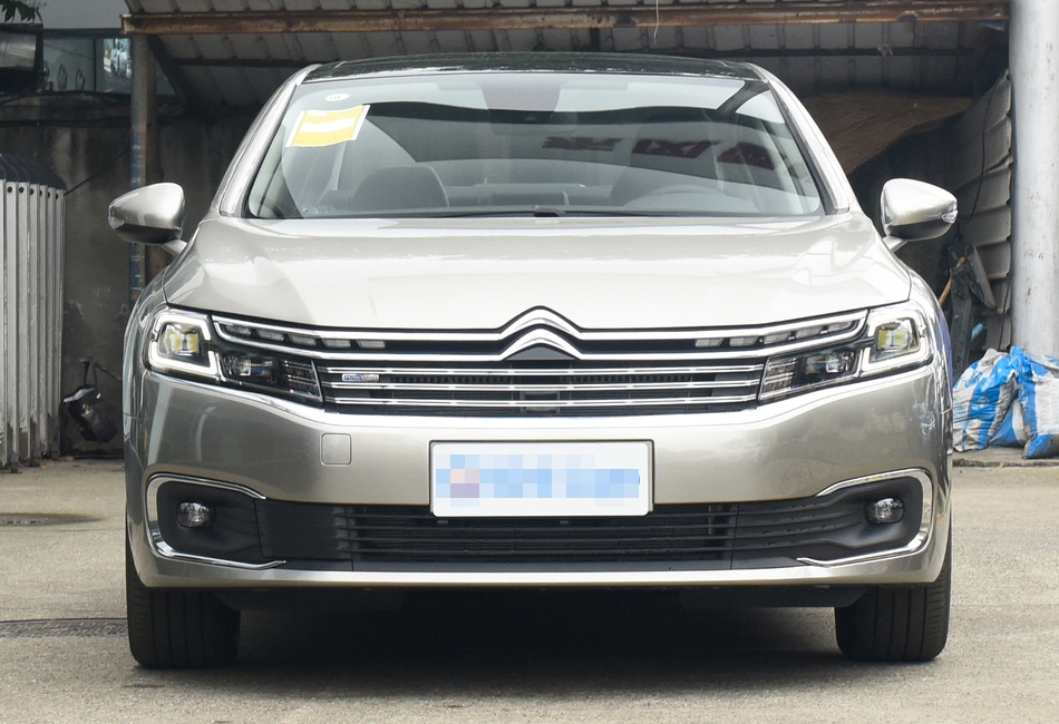 雪铁龙c6对比宝马5系,雪铁龙c6与宝马5系