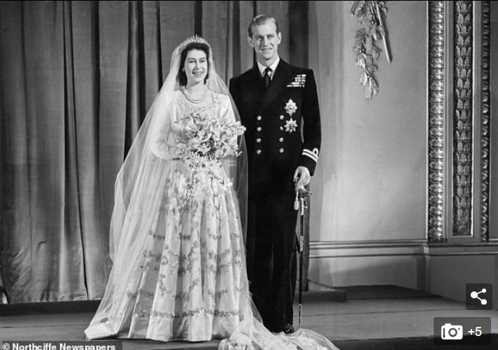 英国女王和菲利普亲王相伴73年,英国女王菲利普亲王接连离世