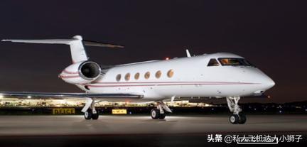 足坛球星私人飞机,足球球星坐私人飞机