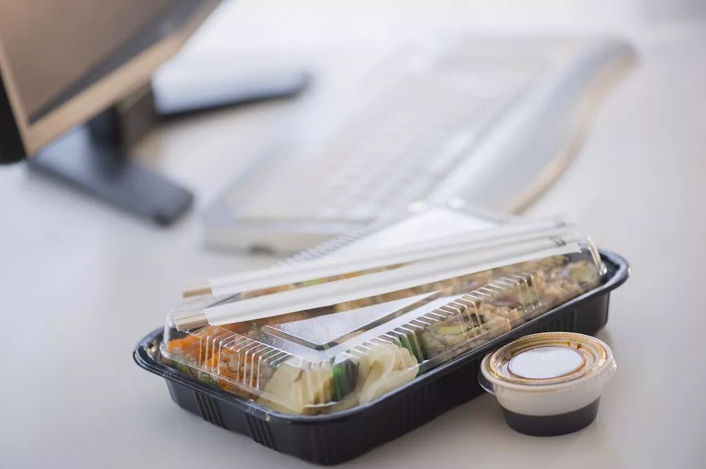 第一批90后马上30岁…哪个瞬间让你觉得自己已不再年轻？