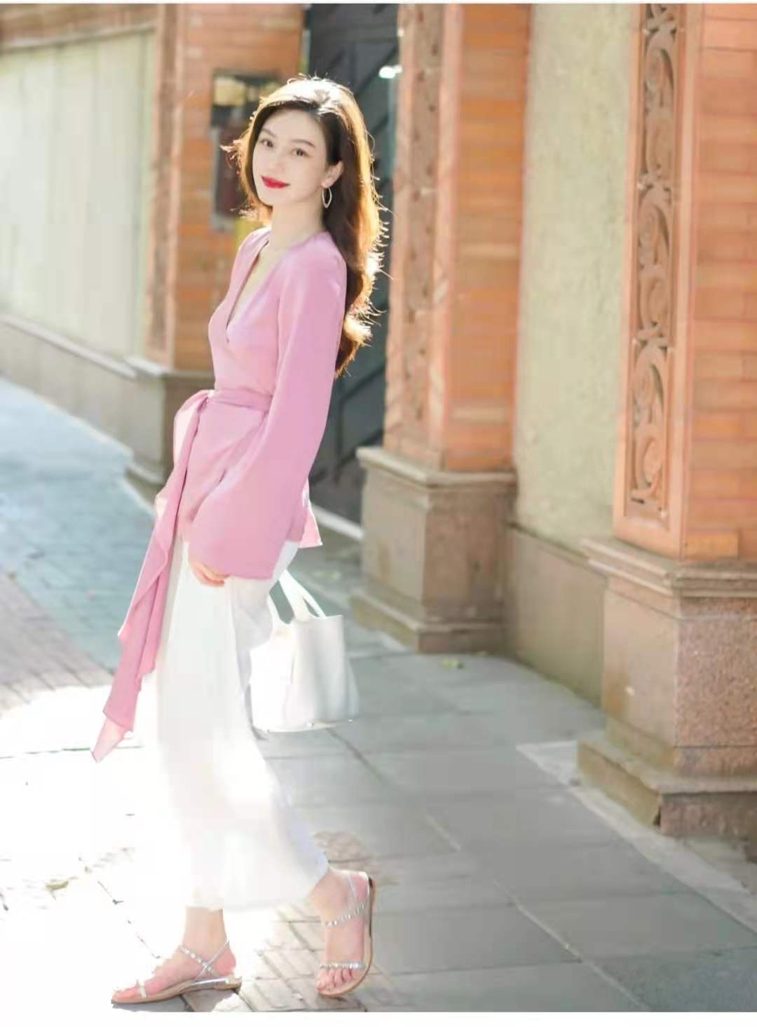 时尚搭配女人味十足,知性优雅女人味高档女装搭配