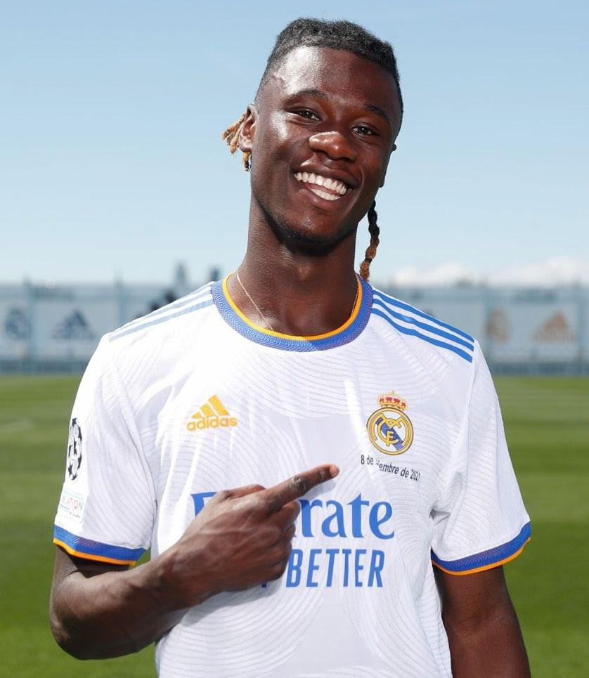 皇马巴萨总身价,足球18岁小将现役排名