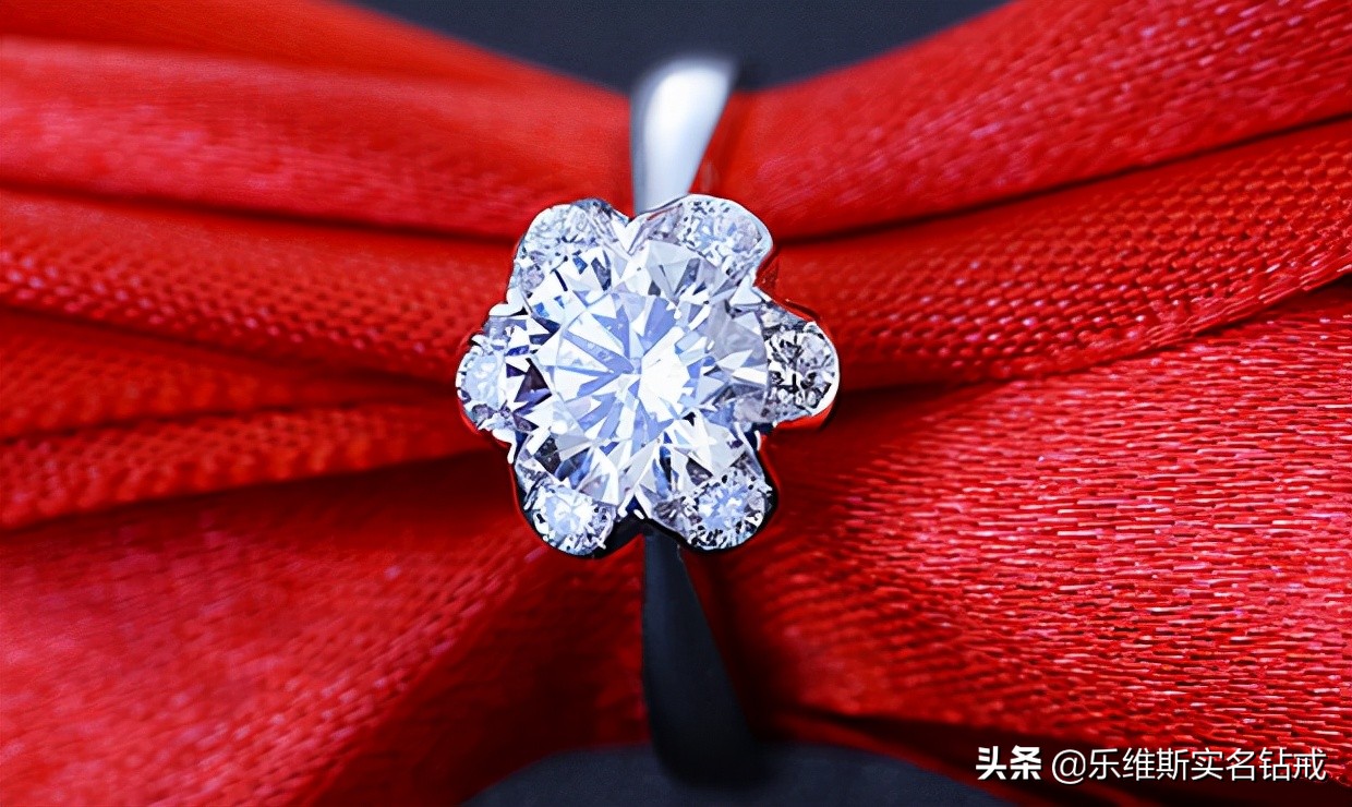 怎么判断钻石戒指的真假,钻石戒指从网上购买靠谱吗