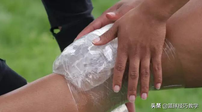 打球崴脚急救措施,打球崴脚了怎么高情商安慰