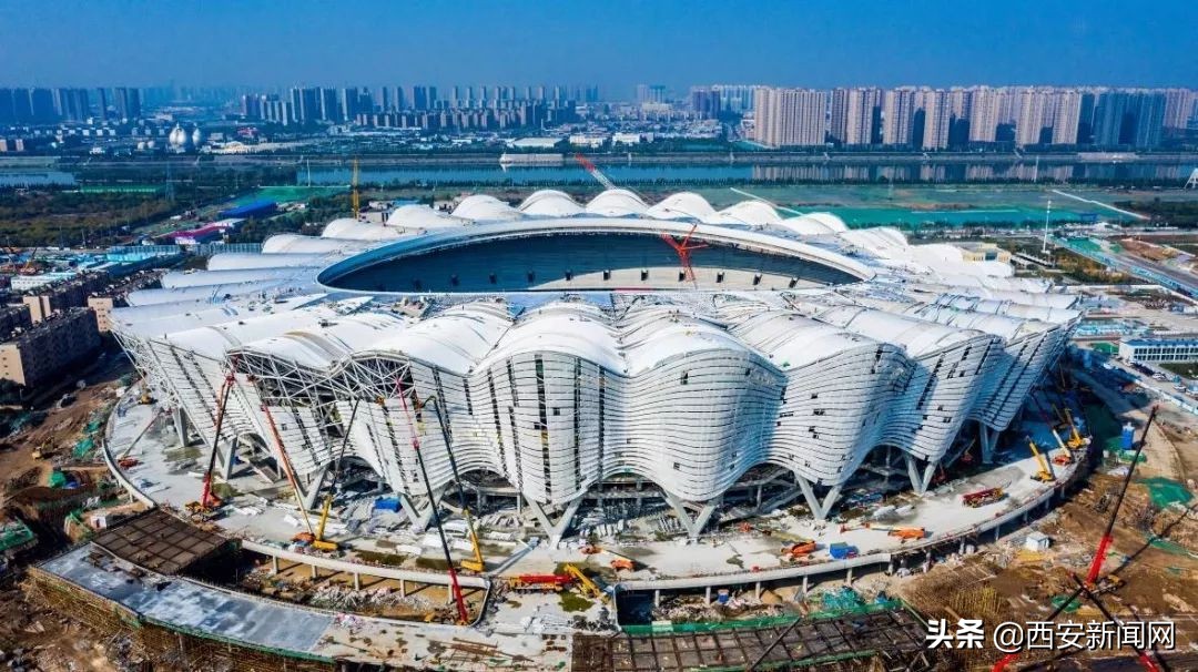 西安石榴花奥体中心,西安奥体中心长安花绽放