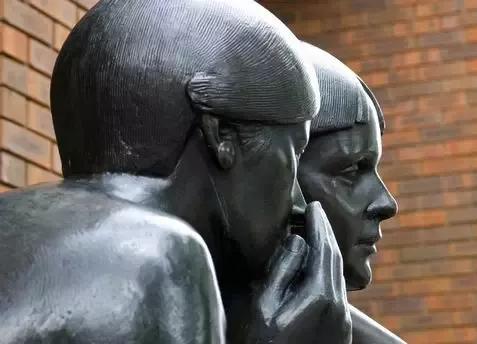 人艰不拆人生不易,人艰不拆算是揭短吗