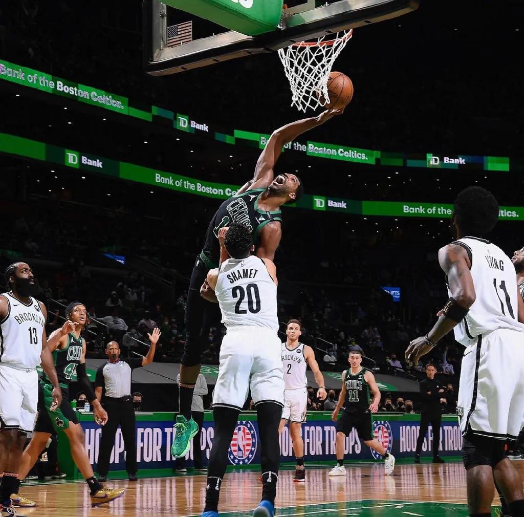 拒绝0比3!卡泡65分15板7助!3场季后赛0分钟,6400万先生被弃用