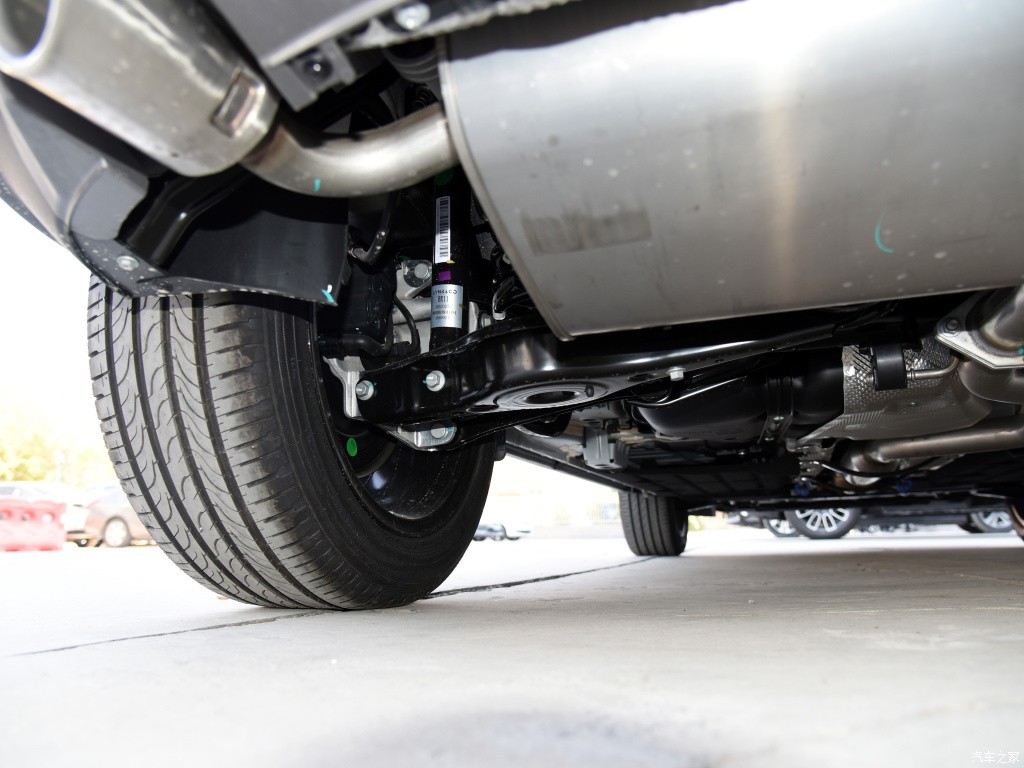 领克05phev和领克06phev哪款最好,2021领克06落地价14万