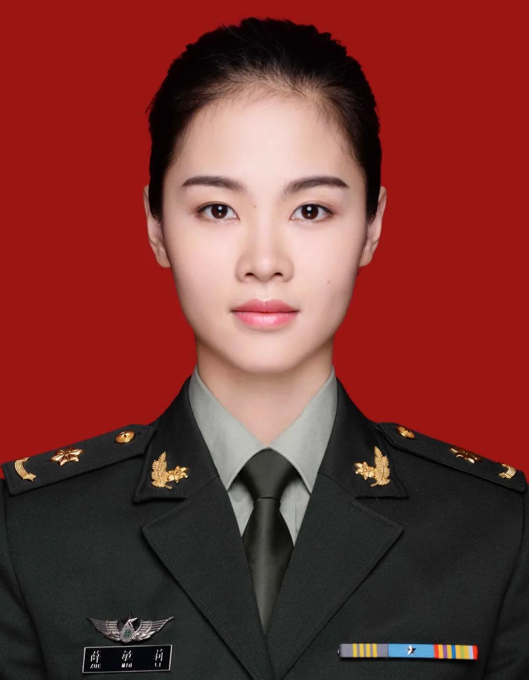 既是军人又是医生,是医者也是患者