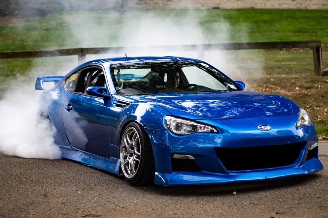 普通车如何改轮圈 (汽车可以改轮圈样式吗)