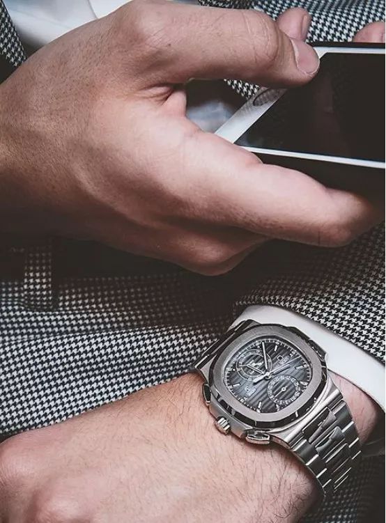 卡西欧劳力士绿鬼联名小金块,卡西欧小金块9dr和9prt有什么区别