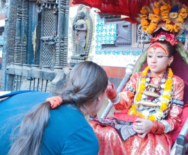 尼泊尔活女神的童年,尼泊尔活女神小时候
