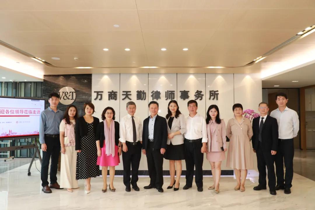 寻找深圳老字号系列三丨走进荣超物业、万商天勤、倍轻松、乐安居