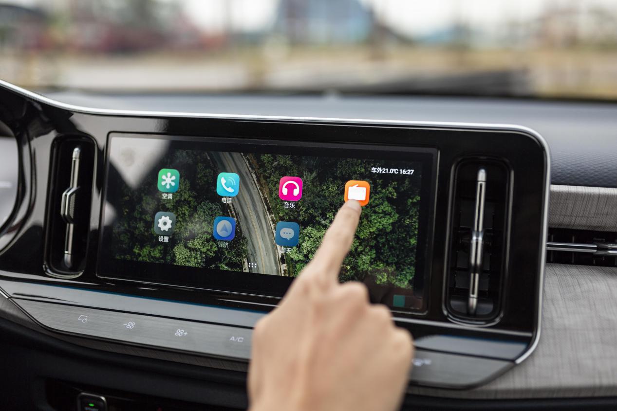 10万左右语音控制车,语音控制智能沙发多少钱