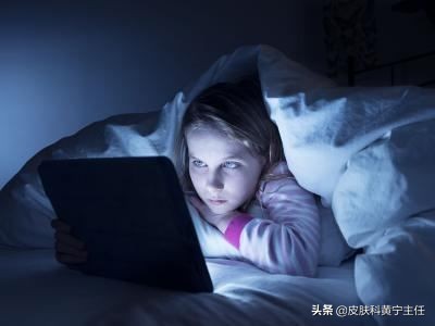 宅家的1个多月都没化妆,竟然还爆痘