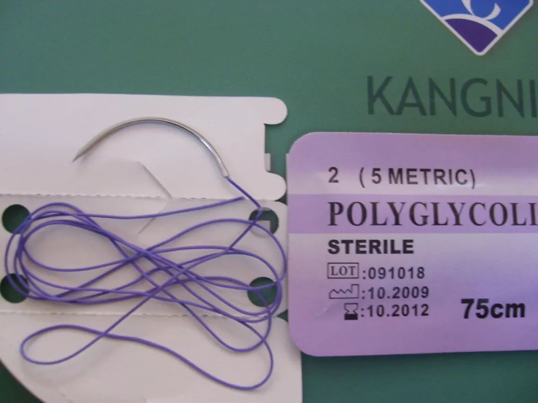 蚂蚁和蚂蚁之间是怎样沟通的呢,蚂蚁和米混在一起怎么拿出来