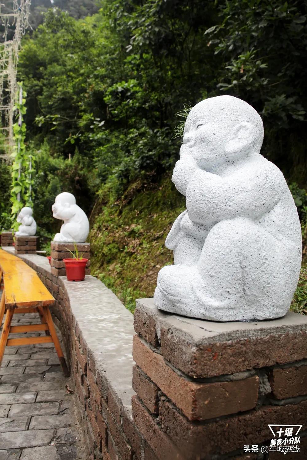 十堰东北铁锅炖哪家最好吃,十堰铁锅炖菜