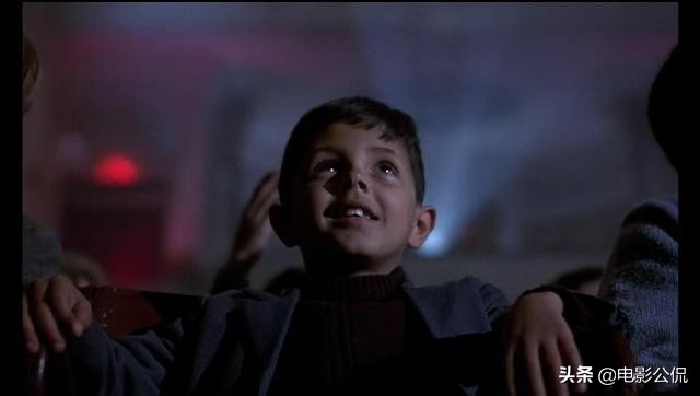 影迷怒斥二流影院不懂电影：想看片尾彩蛋？答：门都没有