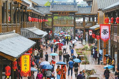 白酒年销售额过100亿的企业,白酒销量第一名泸州