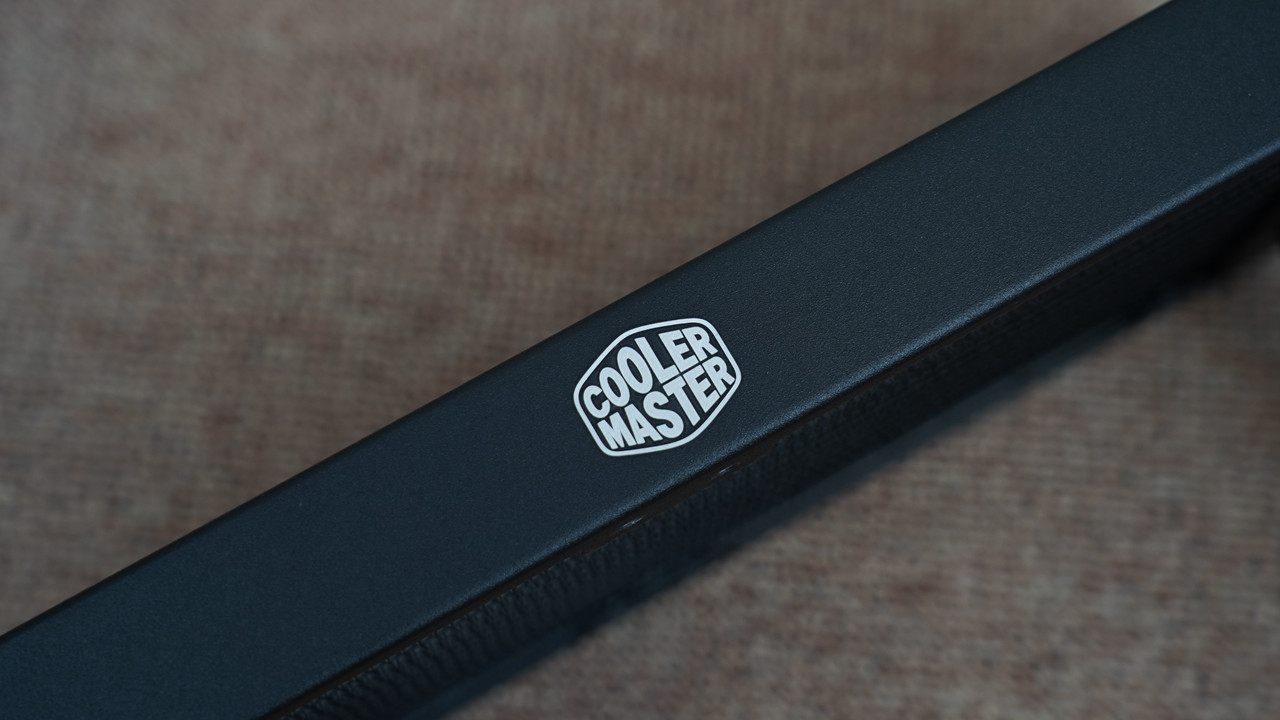 哪个机箱可以装3槽显卡,什么样的显卡适合装itx主机