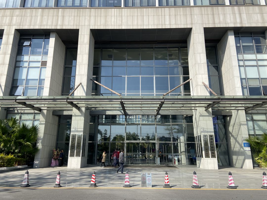 降价了?限制房价低于3.2万,深圳今天拍卖宝安、龙岗两宗地