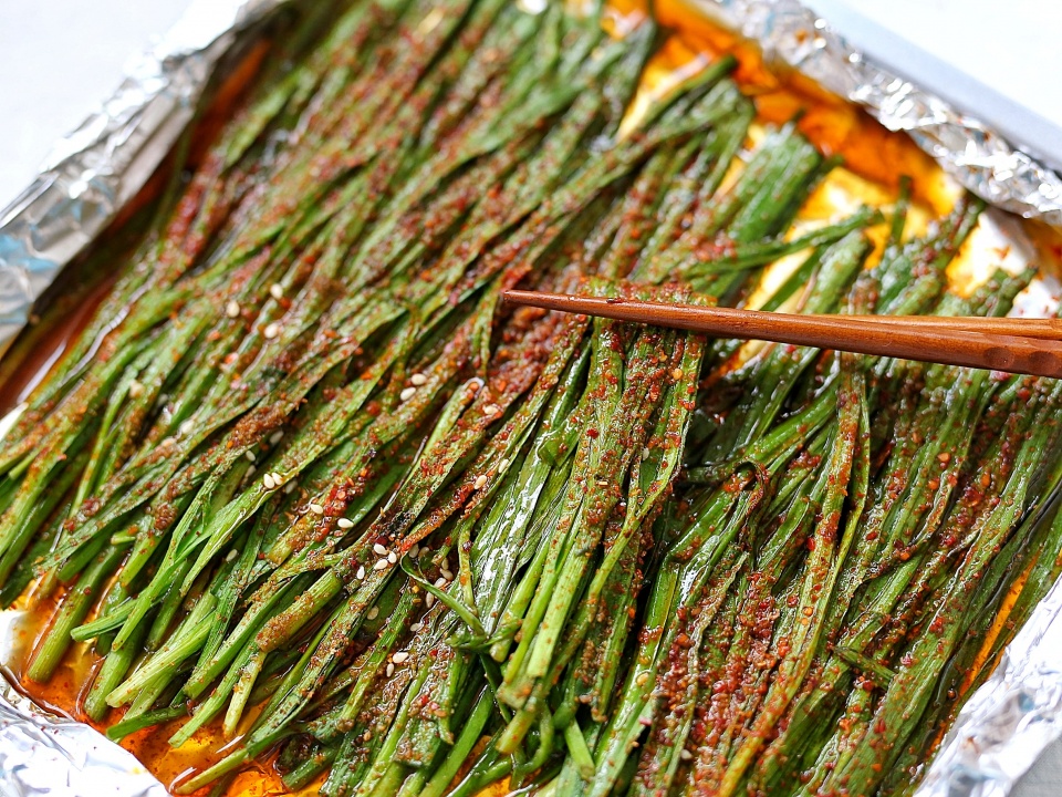 烤韭菜怎么烤才好吃,烤韭菜需要什么调料空气炸锅